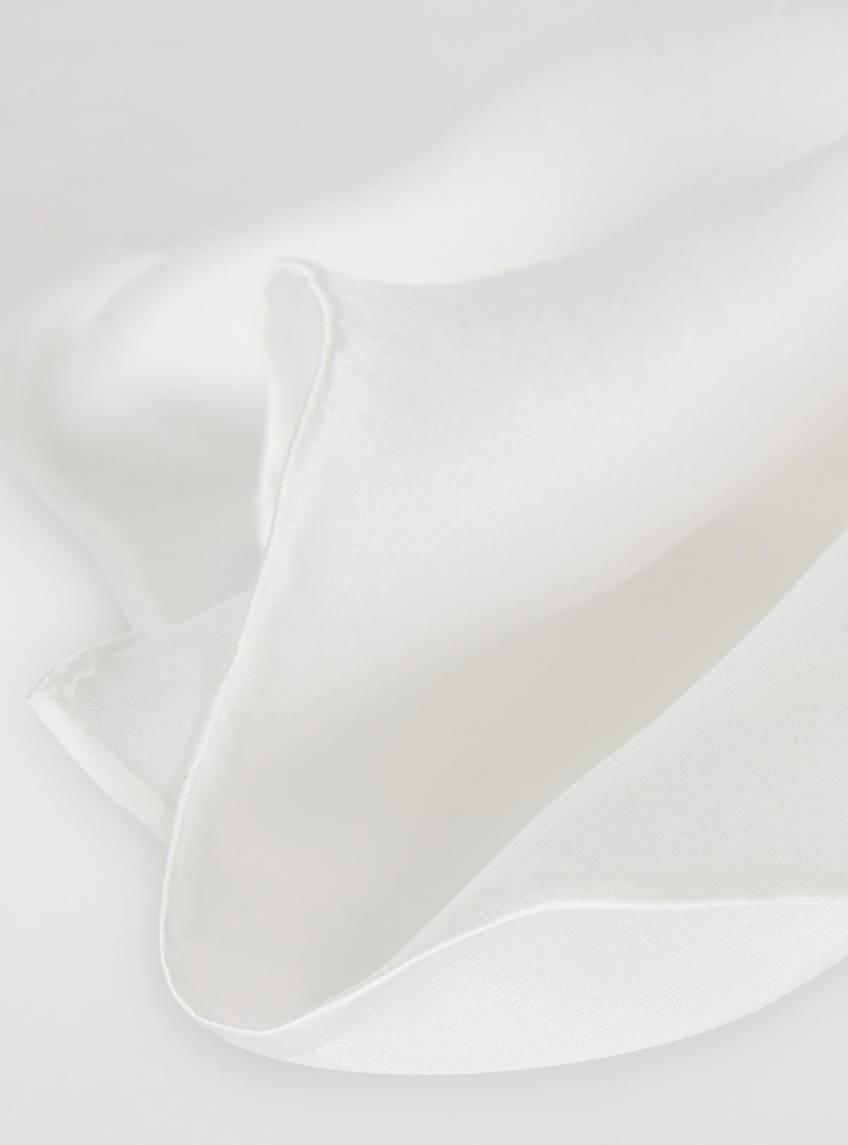 Pochette in seta tinta unita